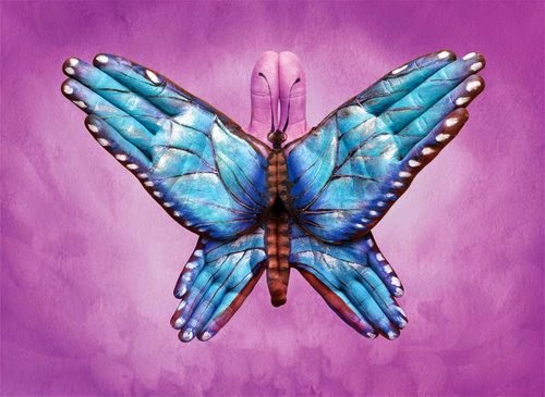 25-Blue-Butterfly-Guido-Daniele-Painting-Animals-on-Hands-www-designstack-co