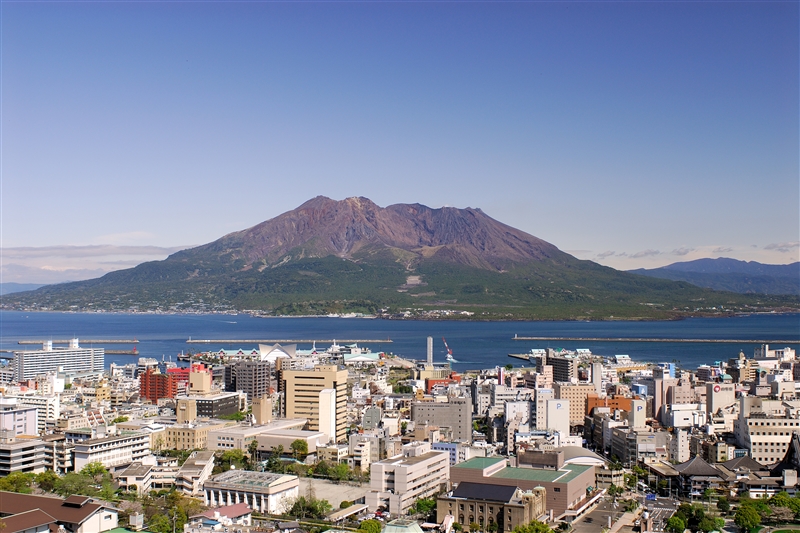 Explore JAPAN with Japanese tour leader : Shiroyama Park