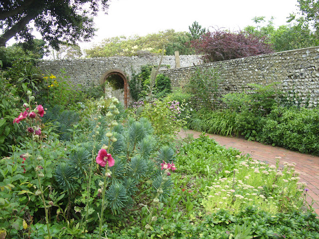 kipling jersey gardens