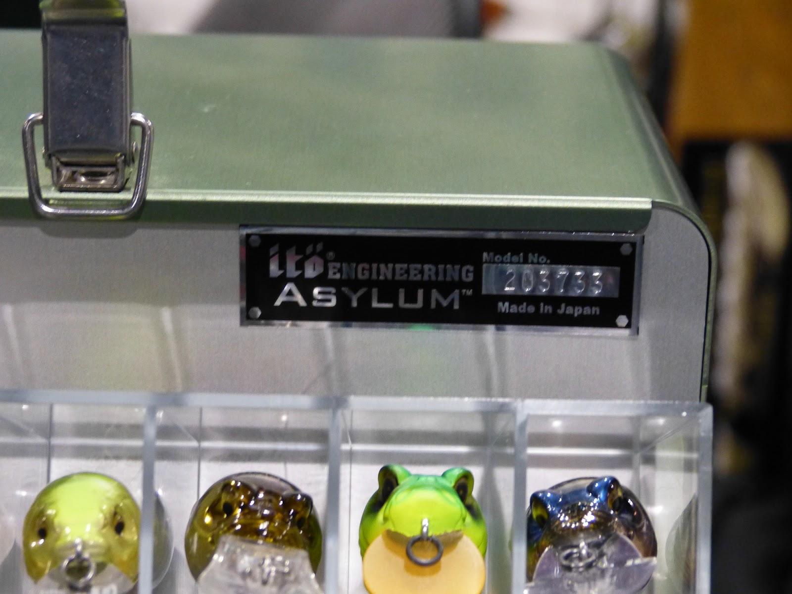 IBASSIN: Coolest Tackle Box Ever!