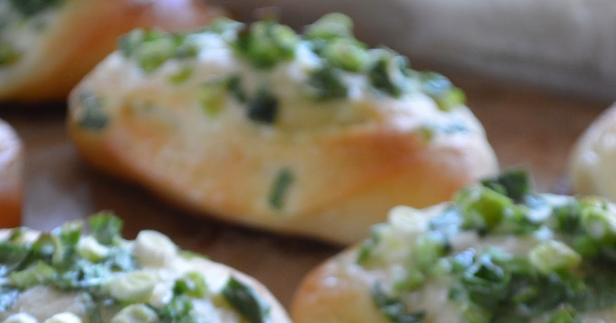 DimSumptuous Green Onion Bread Buns 蔥花麵包
