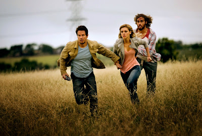 Nicola Peltz, Mark Wahlberg and TJ Miller in Transformers Age of Extinction