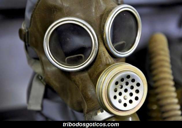 quem seria essa homen mascarado homen misterioso assombrando floresta de militar e mascara