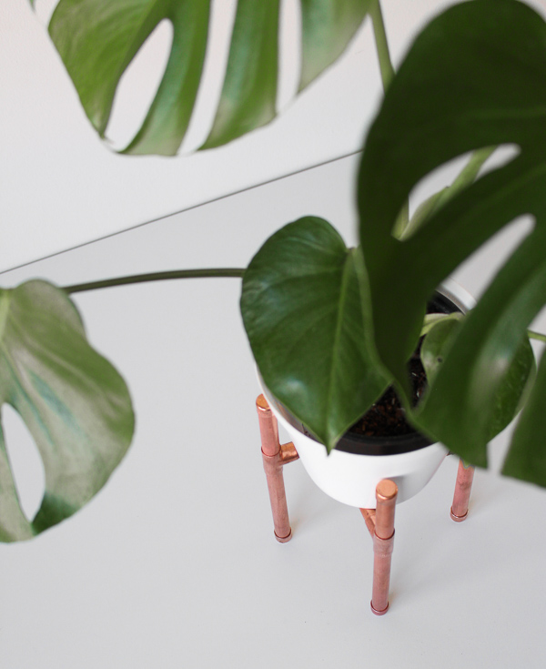 Soporte diy de cobre para tus macetas