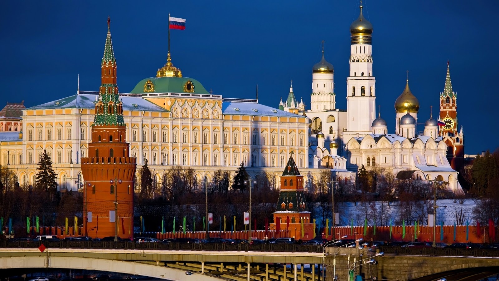 Rishabh Singla's 'Other' Blog The Moscow Kremlin looks far more