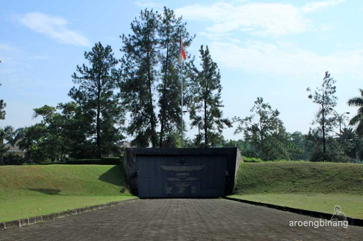 monumen lengkong tangerang