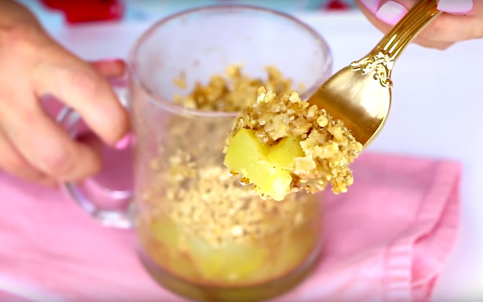 5Minute Skinny Microwave Fruit Crisps in a Mug 3 Flavors! (with sugarfree, glutenfree and