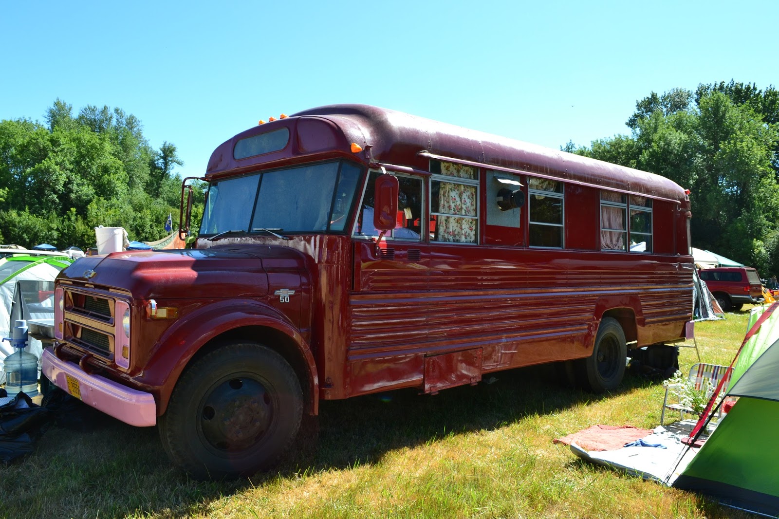 teeny tiny living: Living in the Bus!