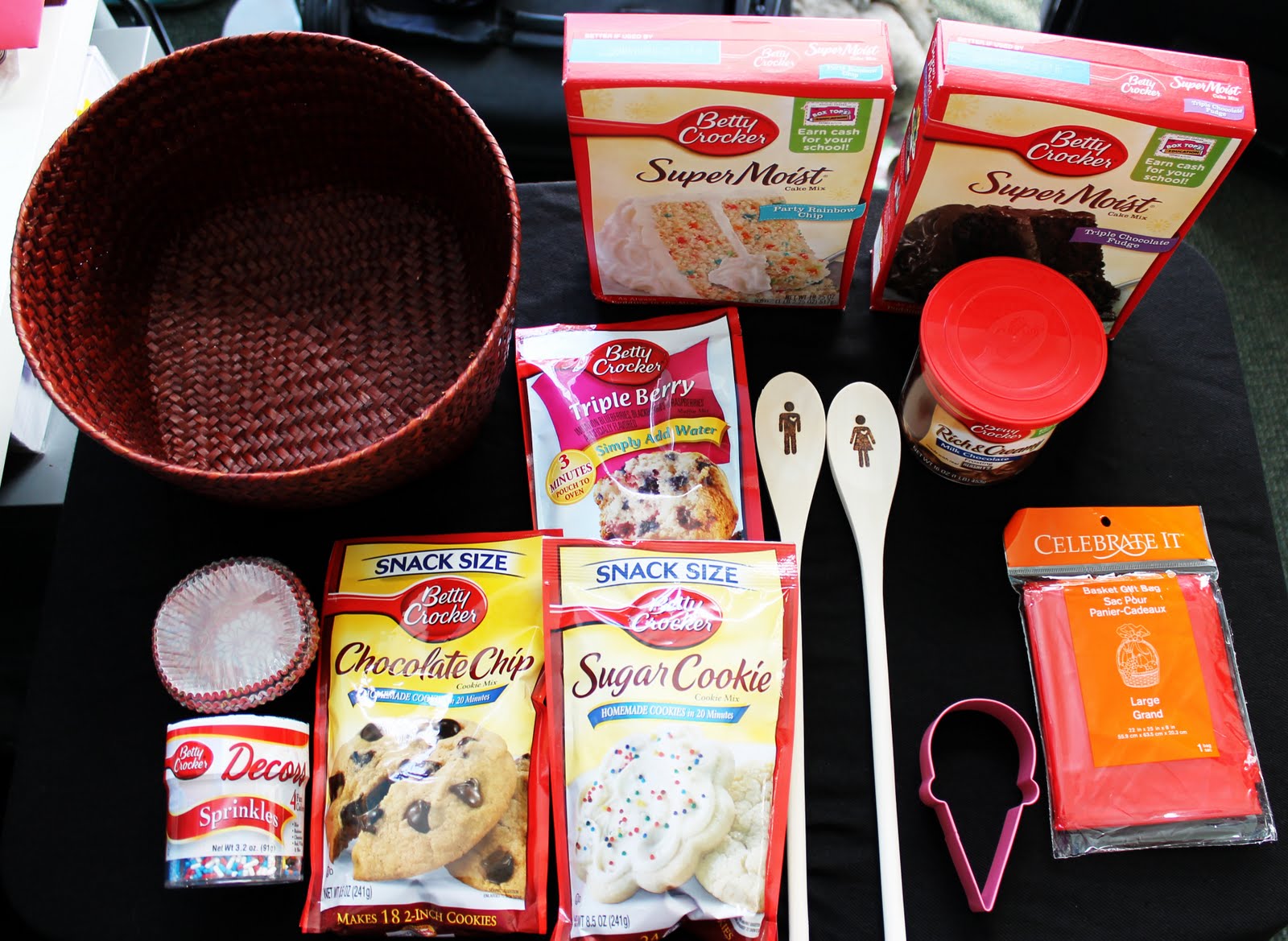 Tiffzippy Just Zipping Through DIY Baking Gift Basket