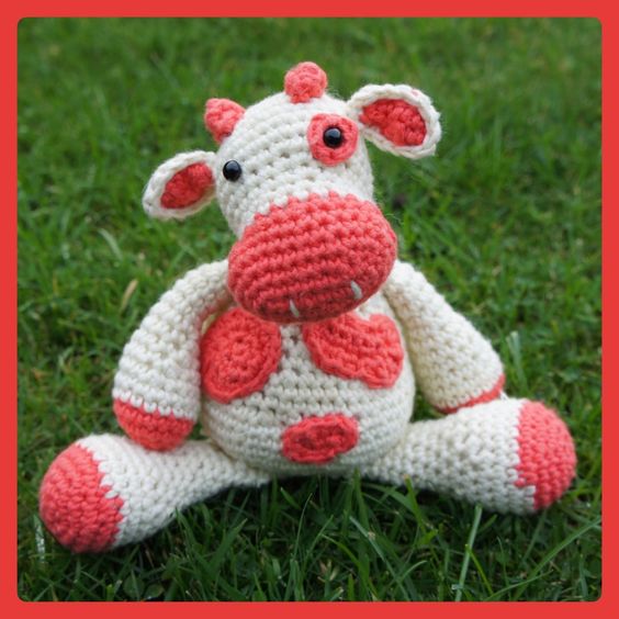 monty-moo-crochet-cow-pattern-free