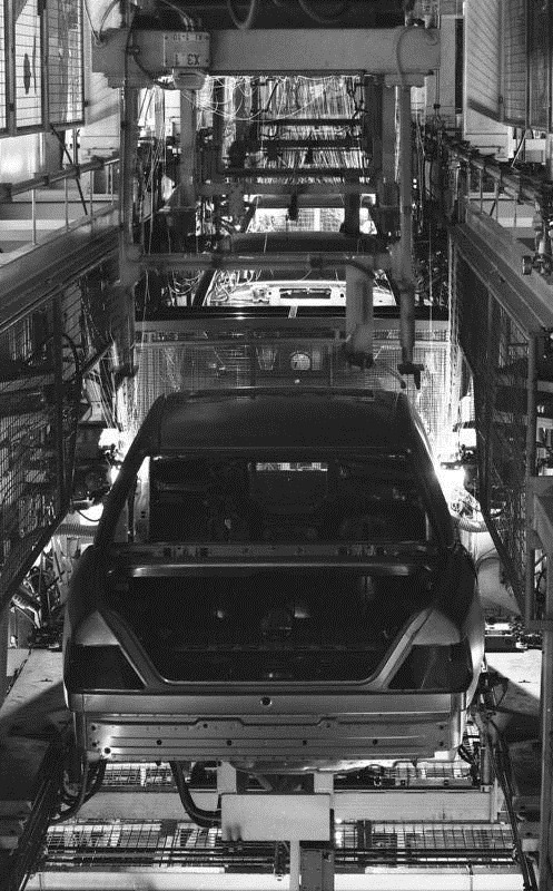 Mercedes_w124_manufacturing_stuttgart_6.jpg