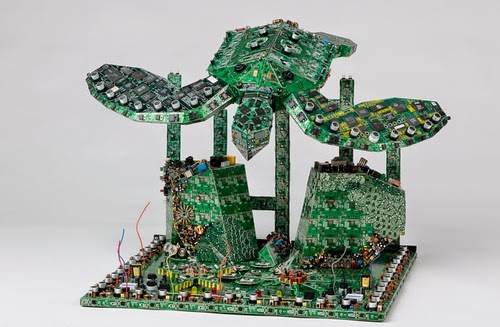 00-Steven-Rodrig-Upcycle-PCB-Sculptures-from-used-Electronics-www-designstack-co