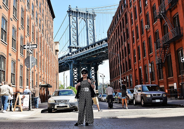 DUMBO in New York City, Manhattan, Brooklyn, blogerka w Nowym Jorku, Blackandwhitefashion in NY