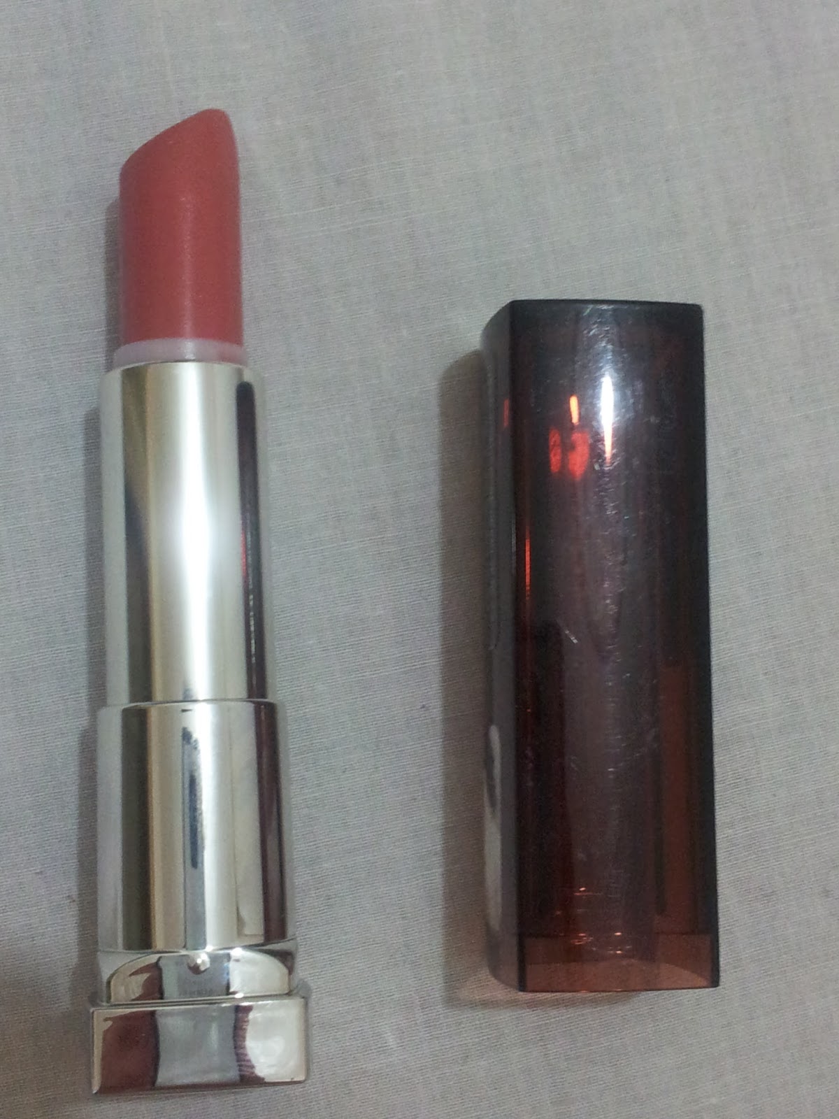 Makyajlı Kareler: MAYBELLİNE COLOR SENSATİONAL RUJ - 620 PİNK BROWN