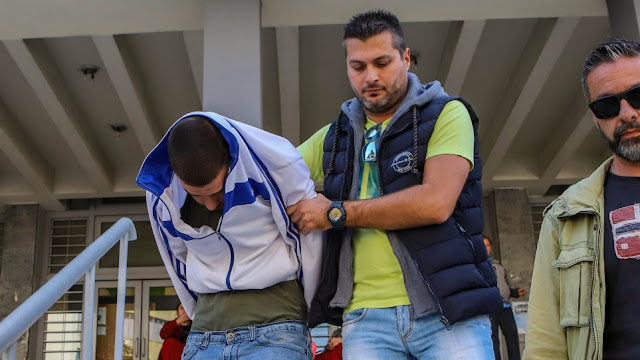 Δεν του έδωσε χαρτζιλίκι και τη σκότωσε: Απολογία σοκ του 24χρονου ναρκομανή που δολοφόνησε την 77χρονη στην Περαία Δεν του έδωσε χαρτζιλίκι και τη σκότωσε: Απολογία σοκ του 24χρονου ναρκομανή που δολοφόνησε την 77χρονη στην Περαία
