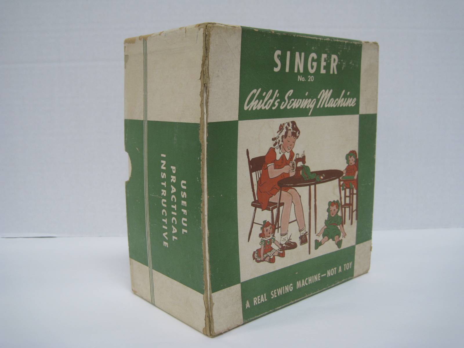 Antiques, Art, and Collectibles Vintage Child's Singer Sewing Machine