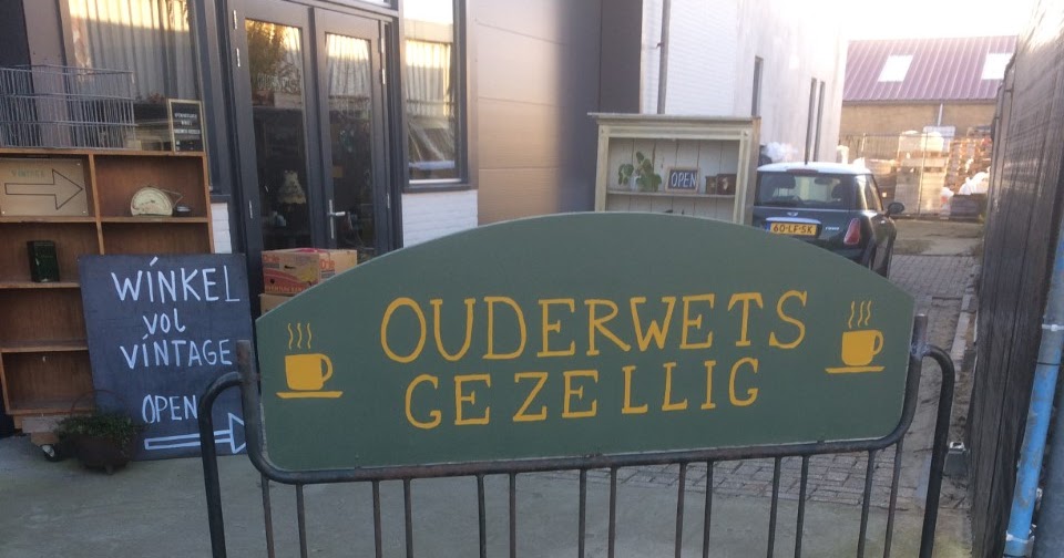 West Germanyvazen Geweldige kringloopwinkel 'Ouderwets Gezellig' in