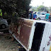 Bus Mikro Widia Terguling Tabrak Tembok Pilar Pembatas, 3 Tewas 3 luka Berat Dan Lainnya Luka-Luka
