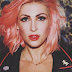 Vamos tentar mais uma vez: o novo single de Bonnie McKee, "Thorns", chega nessa sexta