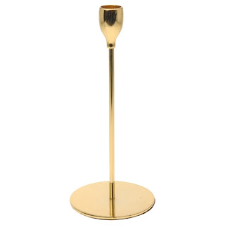 Eleganckie złote świeczniki na stół komunijny