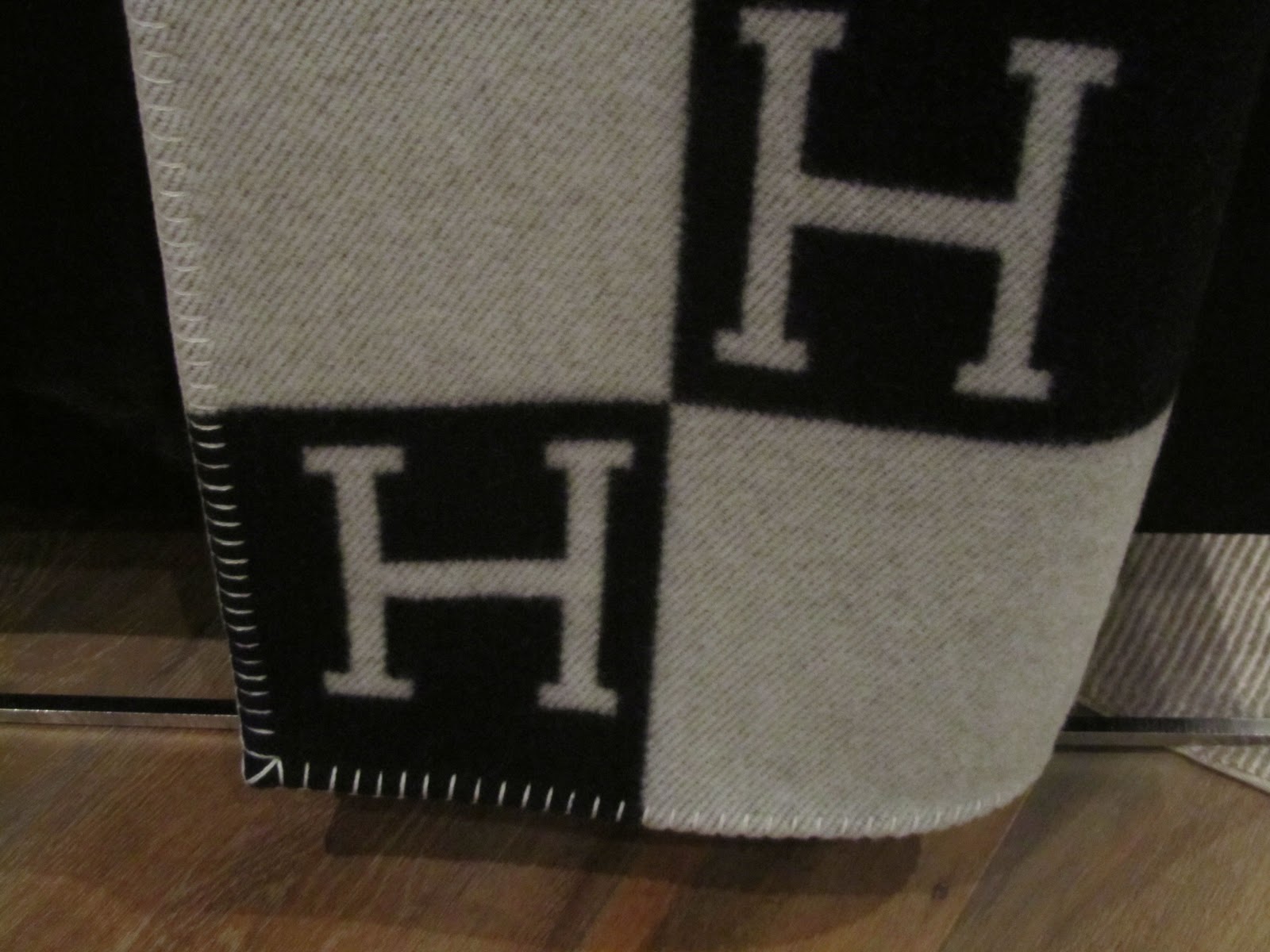 A crock of chic Hermes Avalon Blanket my precious!!