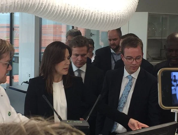 Crown Princess Mary attended the opening of Arla Foods Global Innovation Centre (ASIC) at the Agro Food Park in Aarhus. Princess wore Zara blazer and plated skirt, Gianvito Rossi Pumps