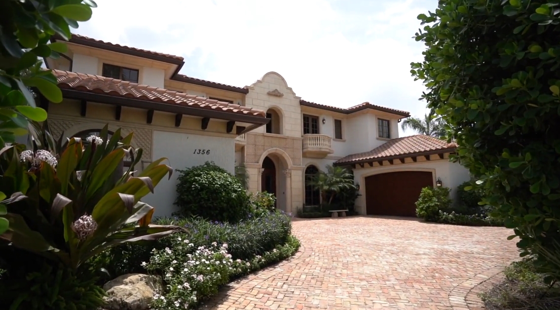 Tour 1356 Sabal Palm Dr, Boca Raton vs. 39 Interior Design Photos