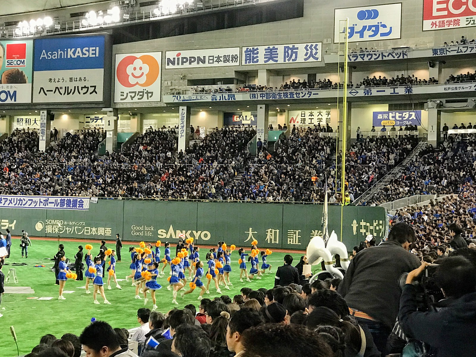 The American Football Rice Bowl Final in Tokyo Dome 2017 (ライスボウル) Vikingess Voyages