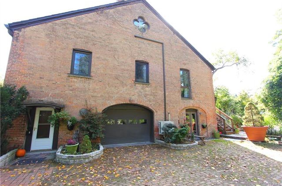 Sweet House Dreams 1855 Carriage House Conversion in Cornwall on