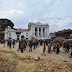 Estero. Distruzione e morte in Nepal Dispersi 4 italiani, 3200 vitime