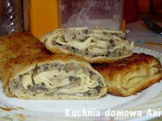 http://kuchnia-domowa-ani.blogspot.com/2012/01/krokiety-ze-sodka-kapusta-i-pieczarkami.html