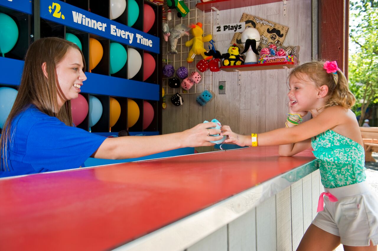 Knoebels Seeking 800+ New Hires Through Job Fair