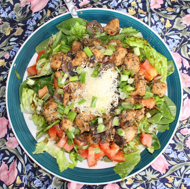 Screen Doors & Sweet Tea: Spicy Chicken and Mushrooms For Dinner and Lunch