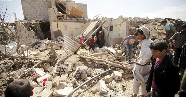 اليونيسف:خمسة آلاف طفل في اليمن قتلوا أو أصيبوامنذ تدخل السعودية وحلفائها في اليمن.