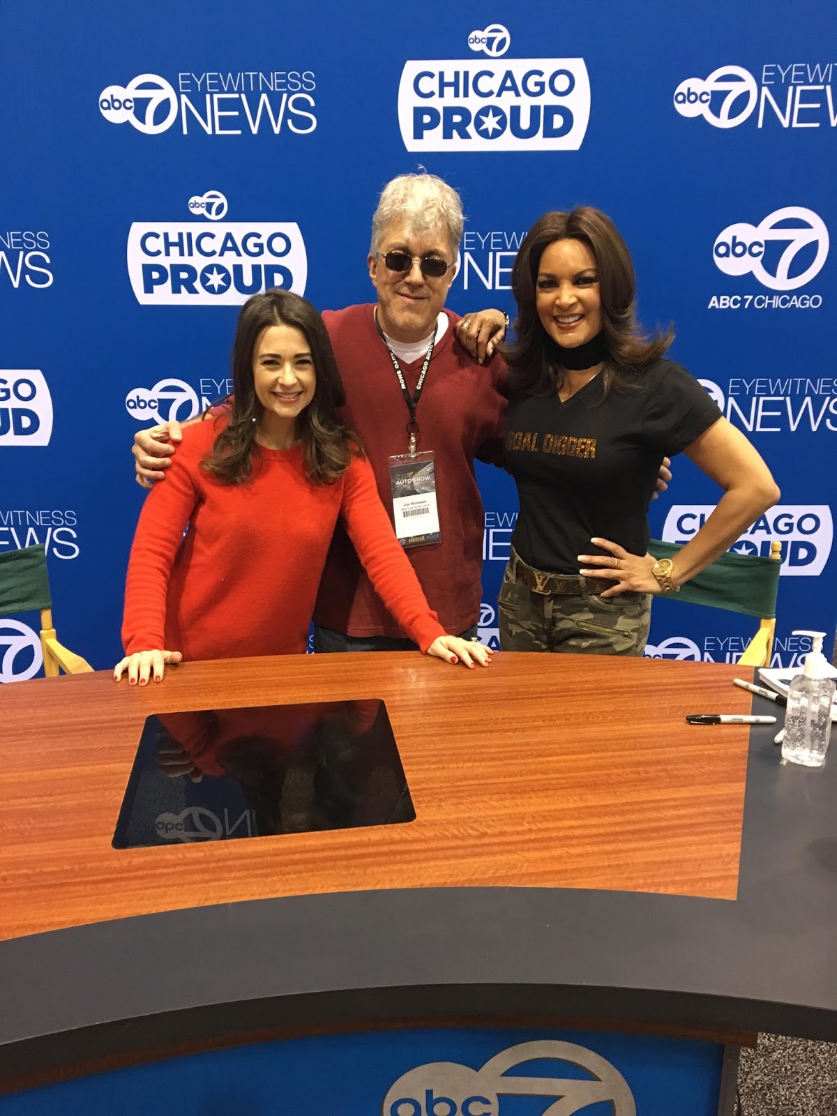 JOHNGY'S BEAT: Liz Nagy and Cheryl Burton at the Chicago Auto Show 2018