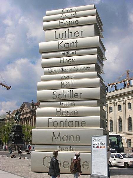 Monumento a los Autores Alemanes.  Bebelplatz, Berlin