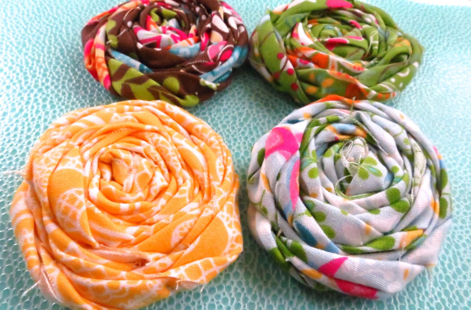 The Simple Craft Diaries Mason Jar and Flower Rosette Pin Cushion