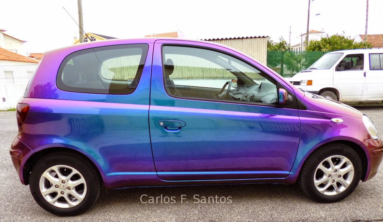 Foto: Automóvel pintado com magic colour da Glasurit
