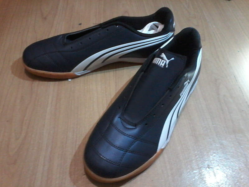 Distributor Kaos Bola Grosir Termurah: Sepatu Futsal & Bola