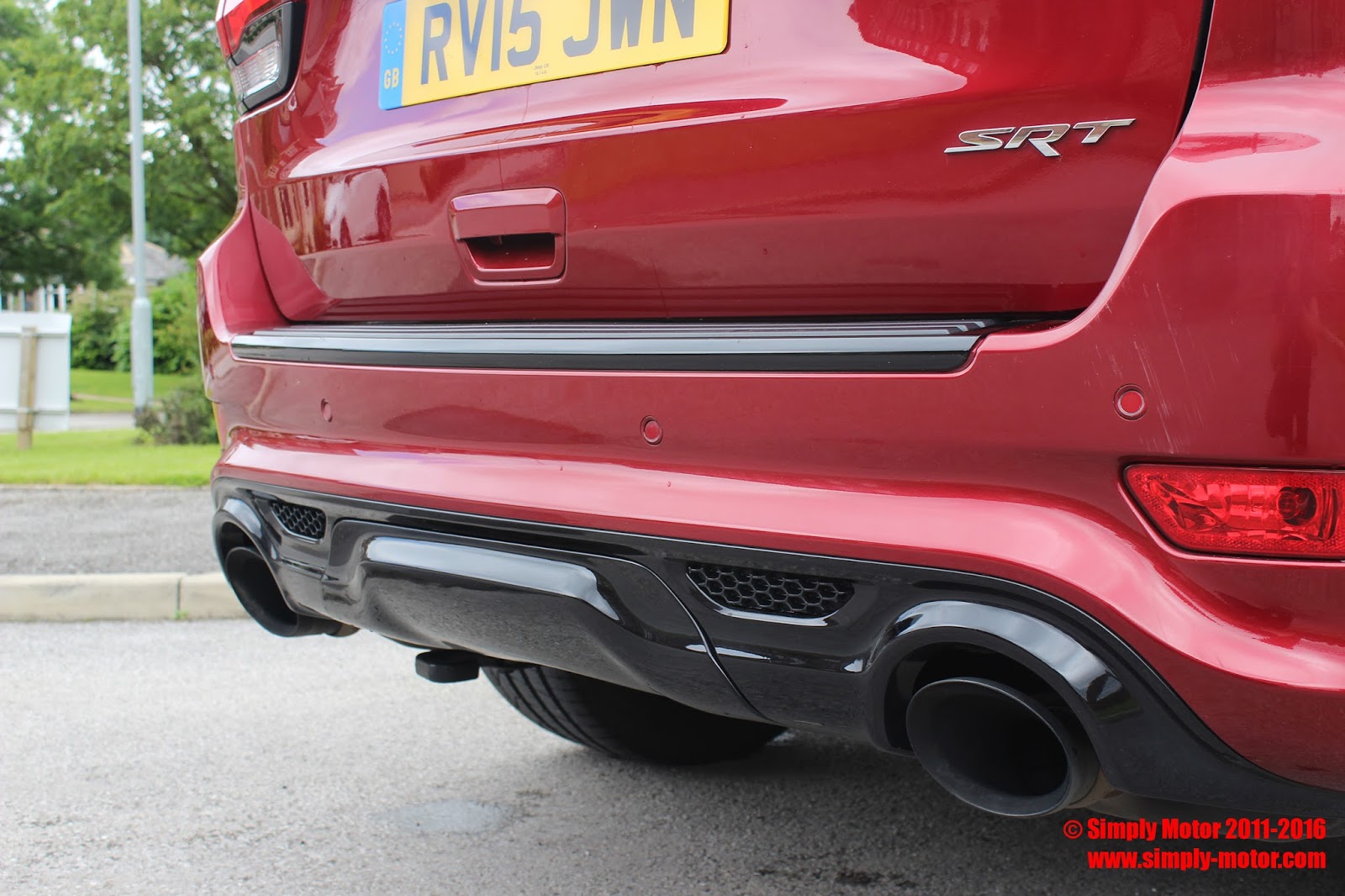 REVIEW - Jeep Grand Cherokee SRT – Simply Motor
