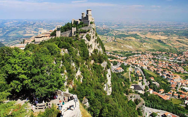 Torre na cidade de San Marino