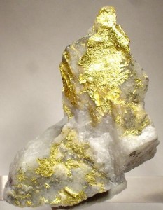 gold in white quartz