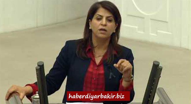 HDP Diyarbakır Milletvekili Sibel Yiğitalp serbest bırakıldı HDP Diyarbakır Milletvekili Sibel Yiğitalp serbest bırakıldı