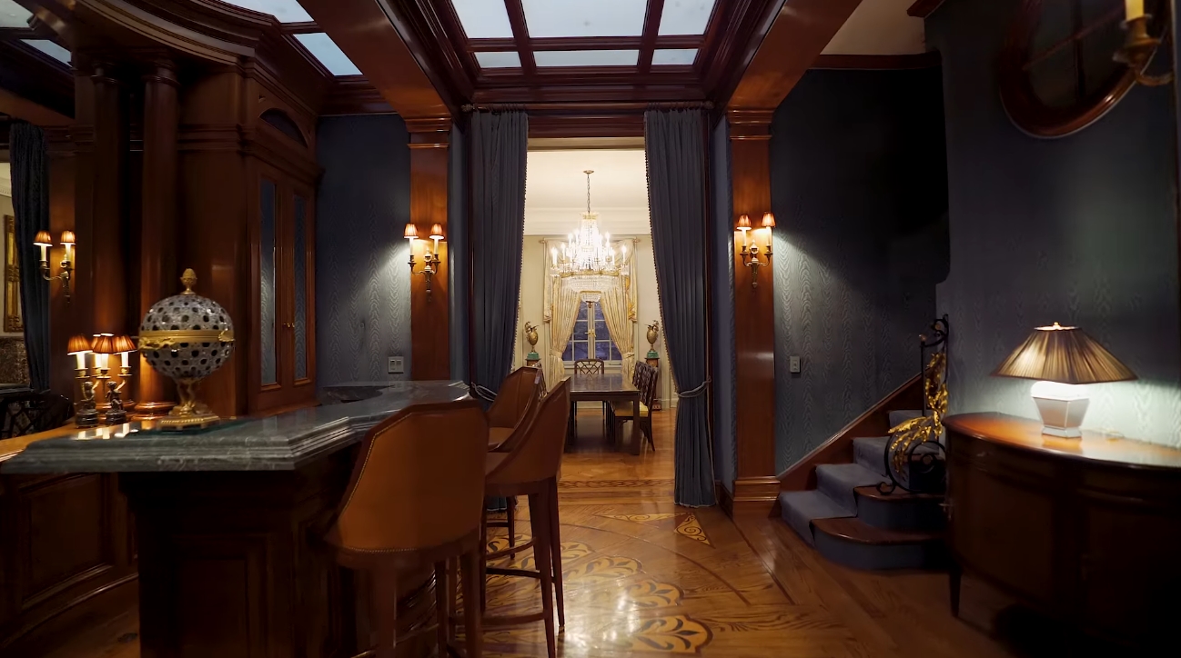 Luxury Townhouse Interior Design Tour vs. Inside the Most FAMOUS Living Space in NYC | Ryan Serhant