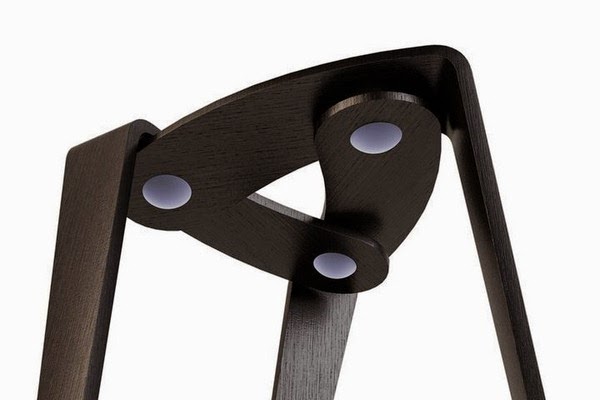 AMAZING NEW STOOL BY MICHAËL BIHAIN