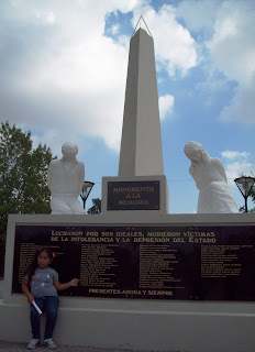 Monumento a los desaparecidos de Monte Grande