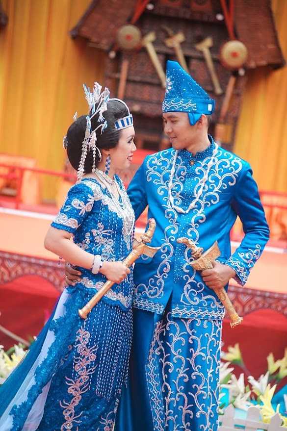 Desain Baju Tenun Toraja / Desain Baju Cantik Modern Model