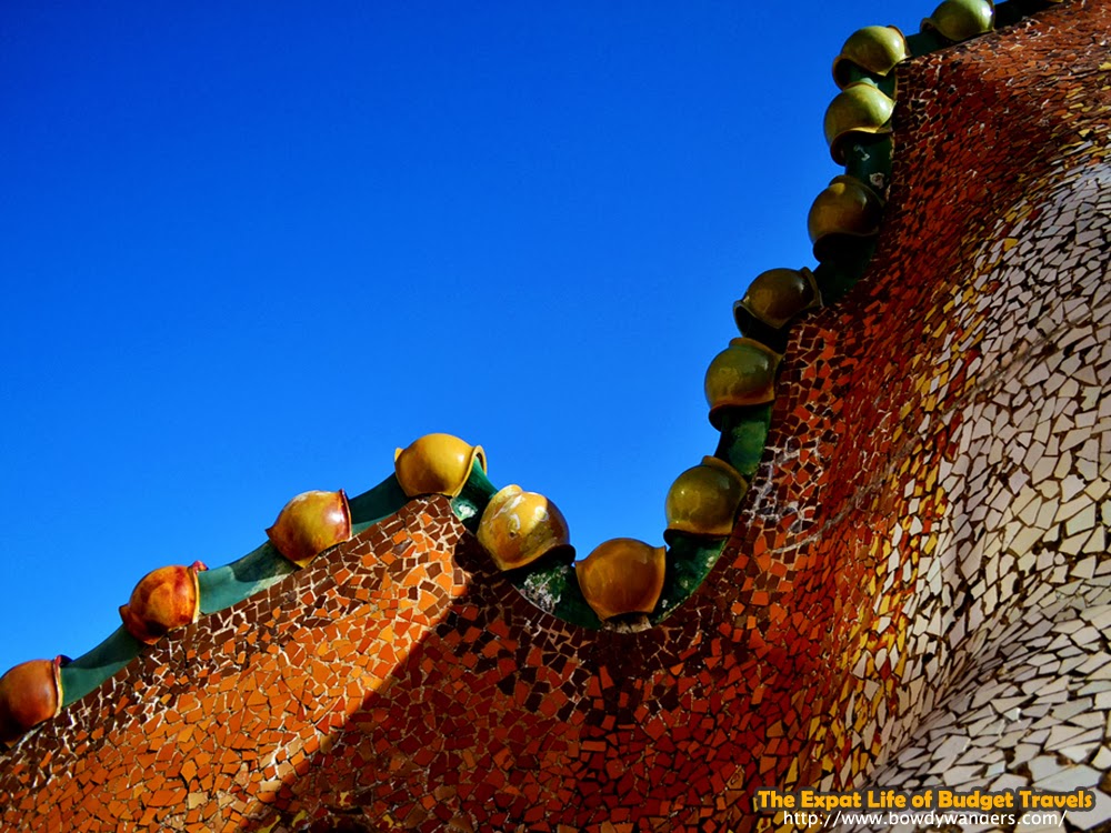bowdywanders.com Singapore Travel Blog Philippines Photo :: Spain :: The World Renowned Casa Batlló in Barcelona and How to Enjoy It