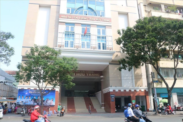 nhà hát Trần Hữu Trang rồi bỏ trống
