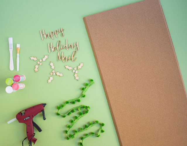 Create a holiday card display with a cork board! #holidaycarddisplay #christmascarddisplay #christmascardholder #cardholder #carddisplay #craftcuts Create a holiday card display with a cork board! #holidaycarddisplay #christmascarddisplay #christmascardholder #cardholder #carddisplay #craftcuts
